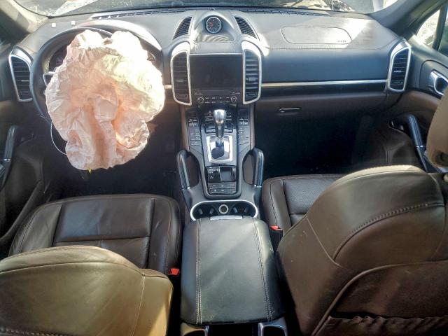 Porsche Cayenne Image 13