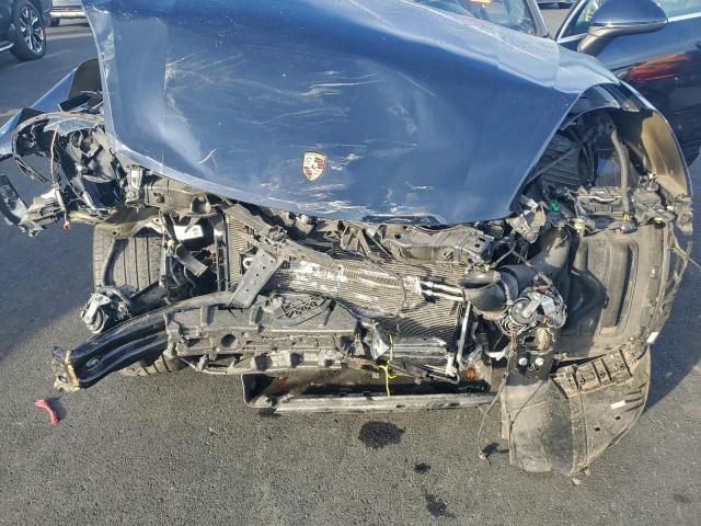 Porsche Cayenne Image 4