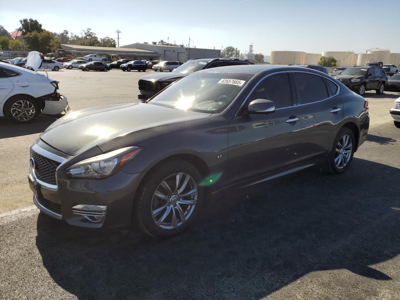 INFINITI Q70 3.7 Image 1