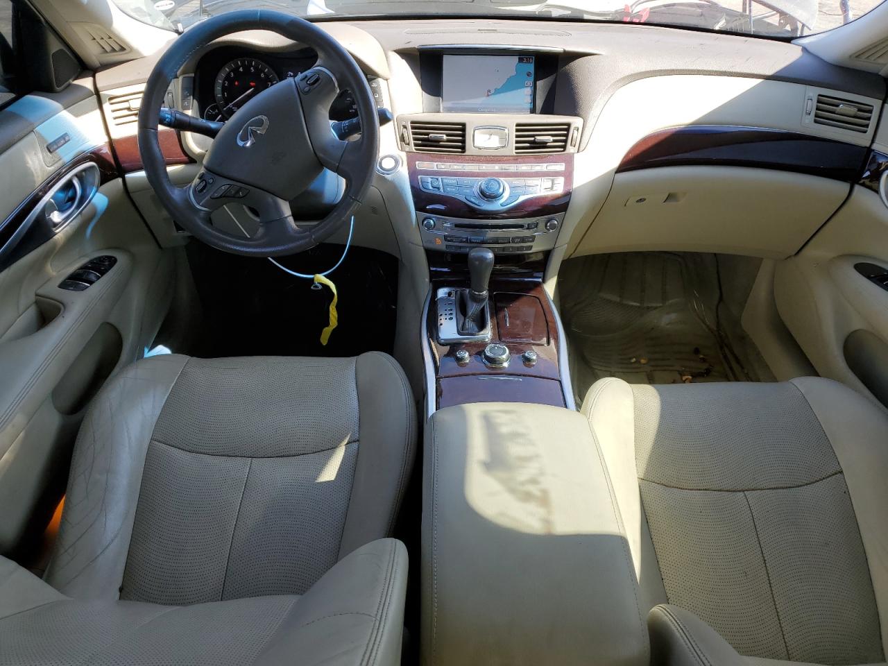 INFINITI Q70 3.7 Image 7