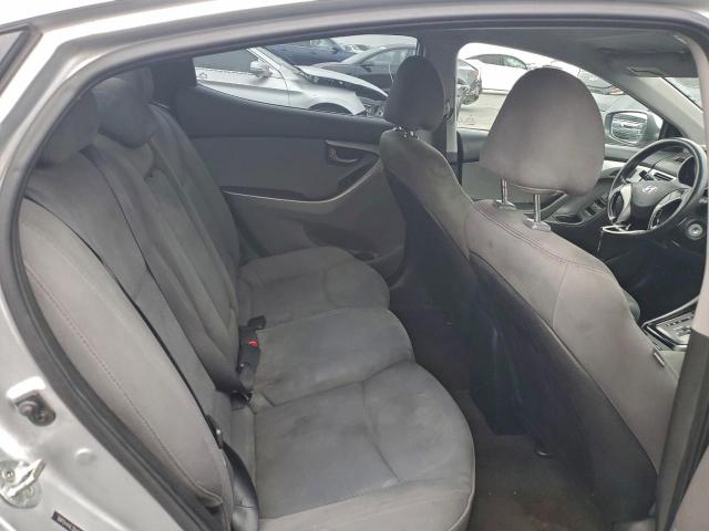 Hyundai ELANTRA Gls Image 10