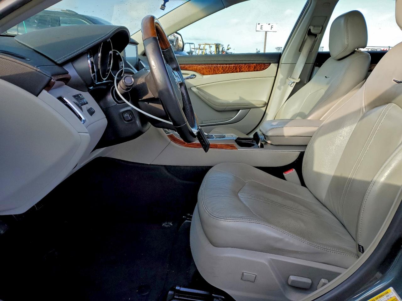 Cadillac CTS Premium Collection Image 3