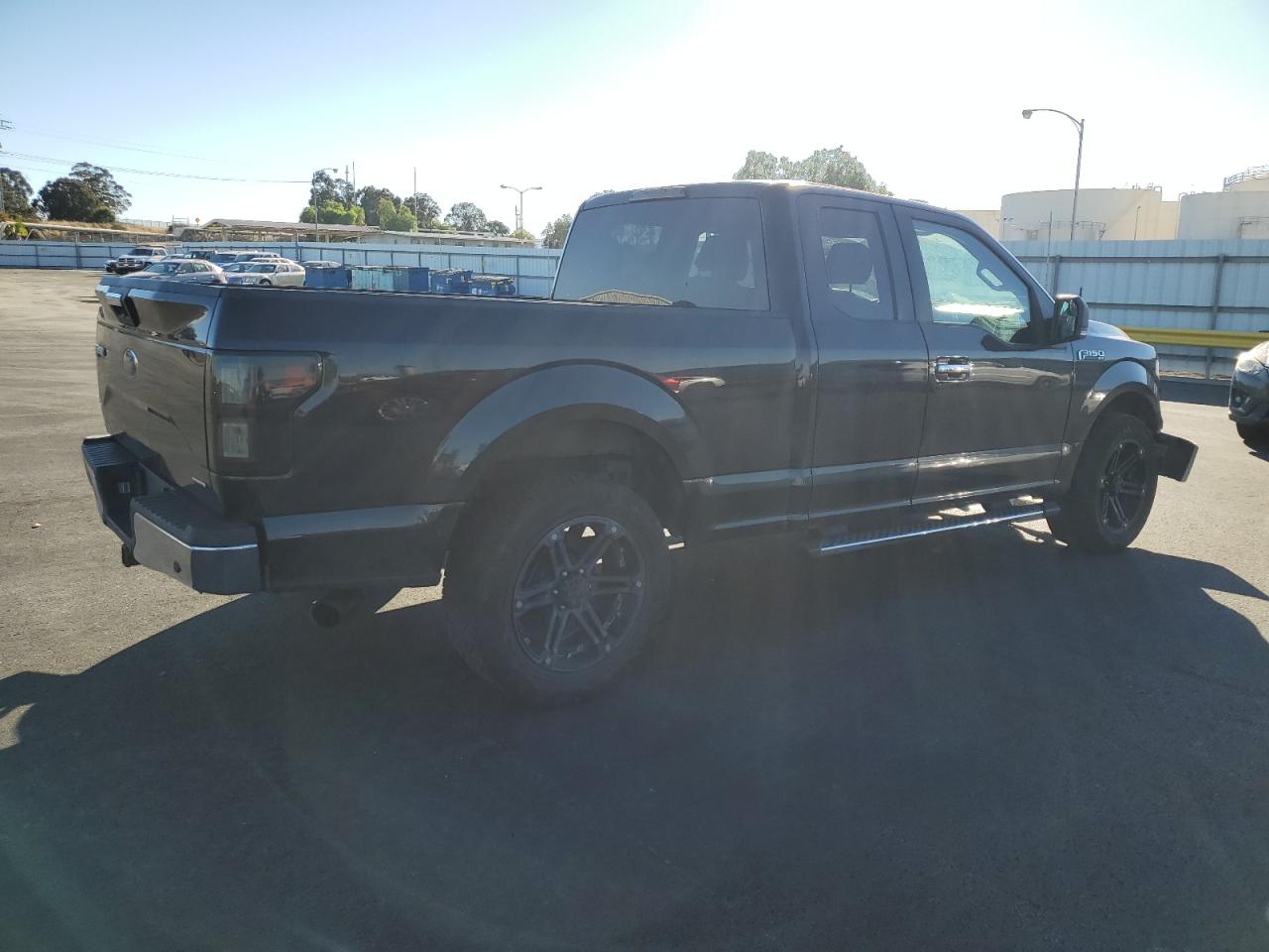 Ford F-150 Super Cab Image 8