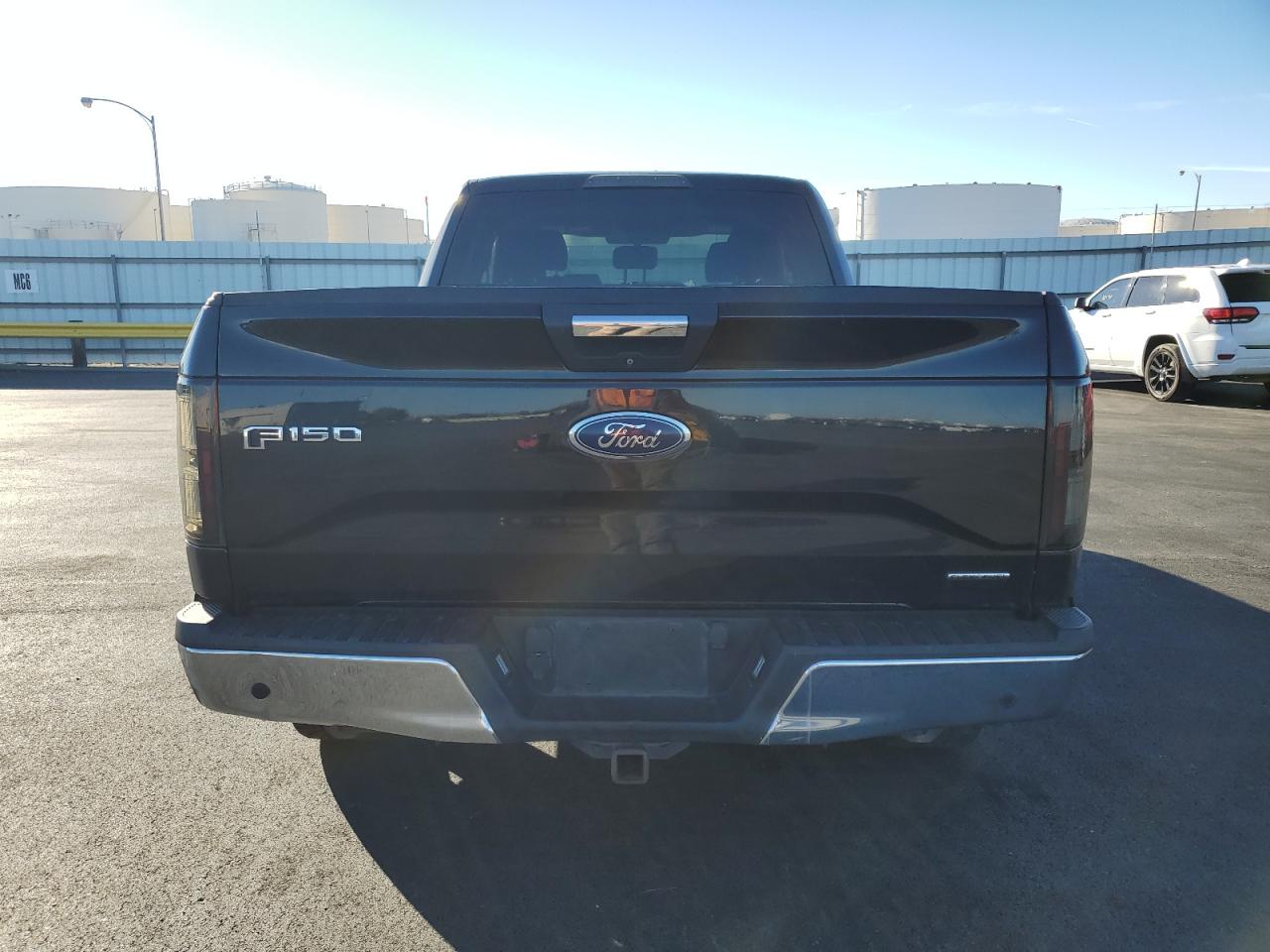 Ford F-150 Super Cab Image 6