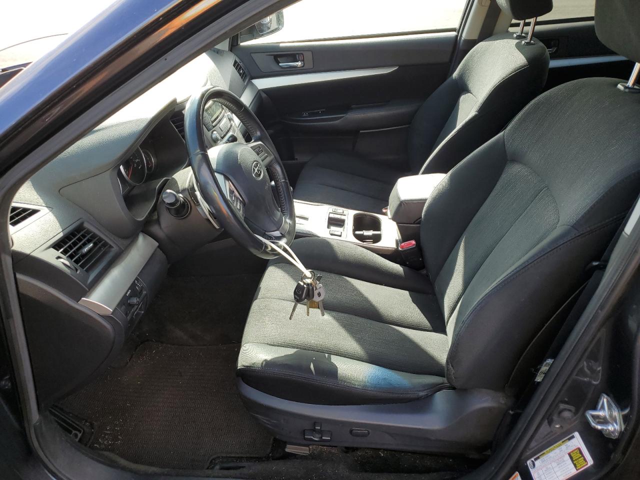 Subaru Outback 2.5i Premium Image 3