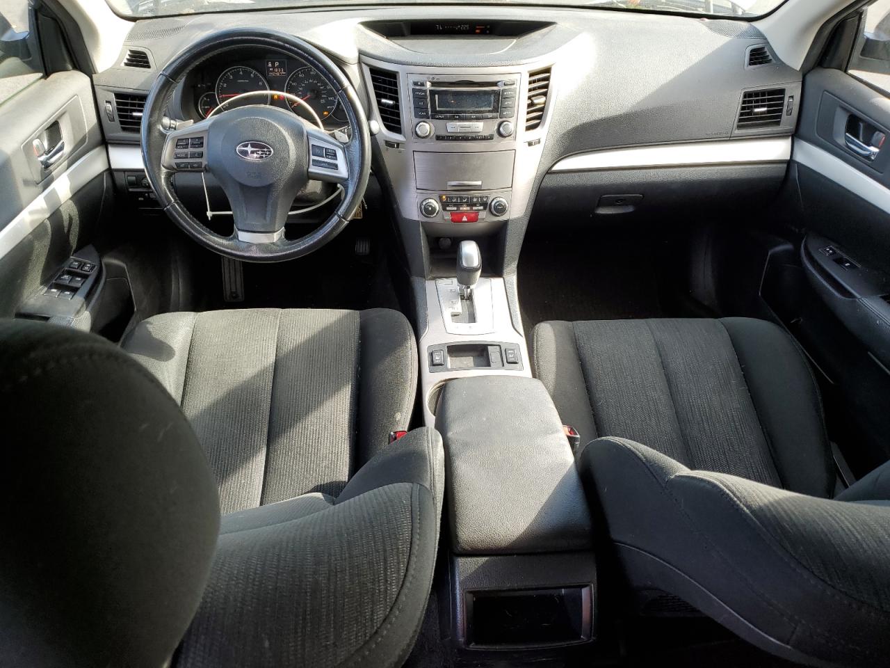 Subaru Outback 2.5i Premium Image 8