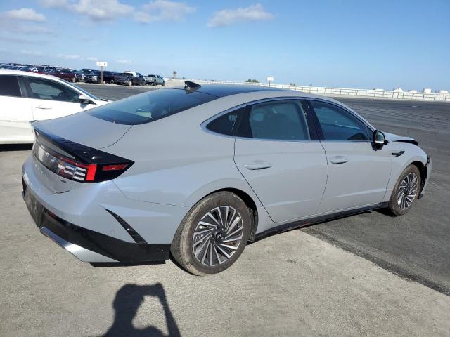 Hyundai SONATA Hybrid Image 6