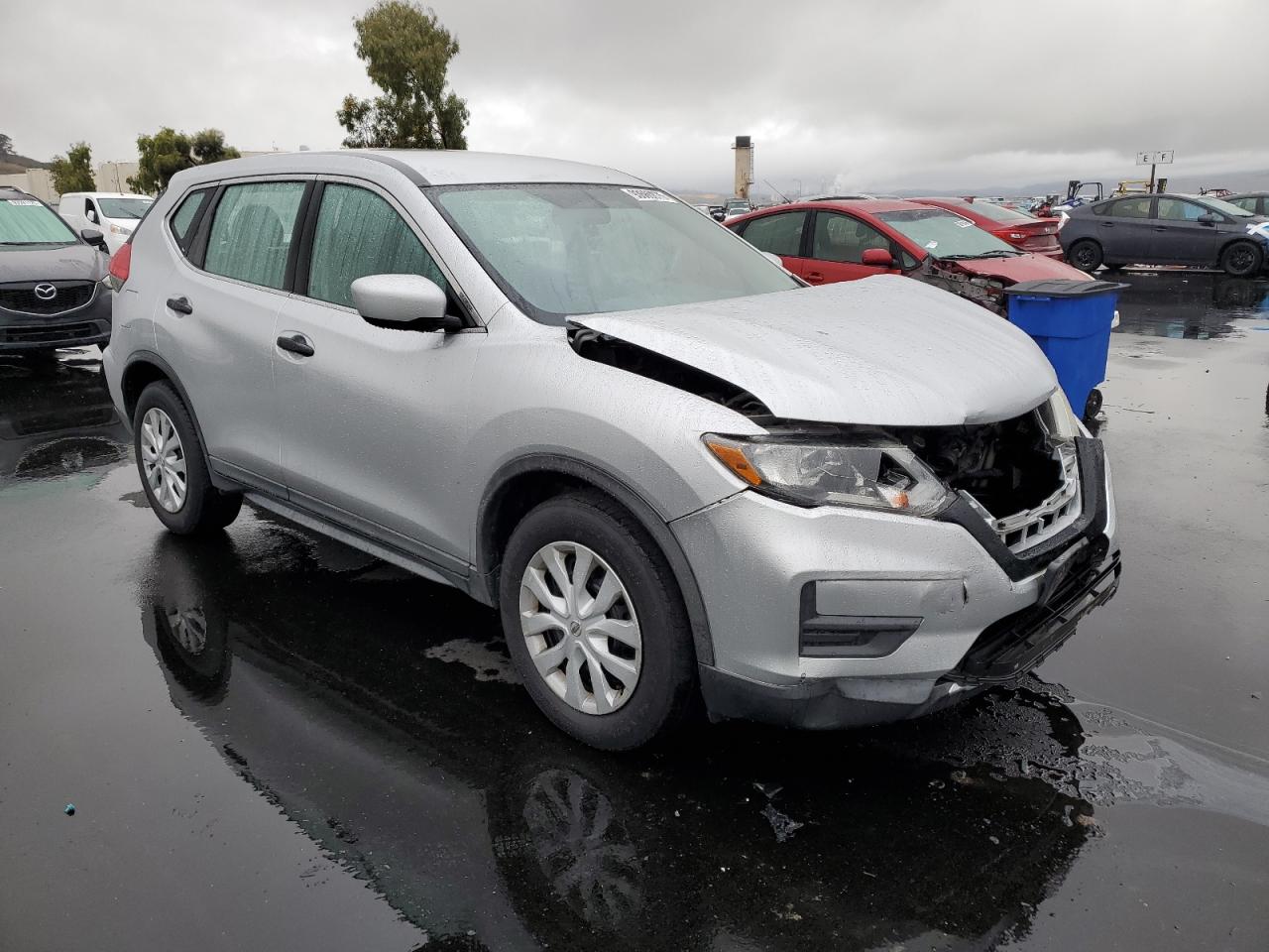 Nissan Rogue S Image 9