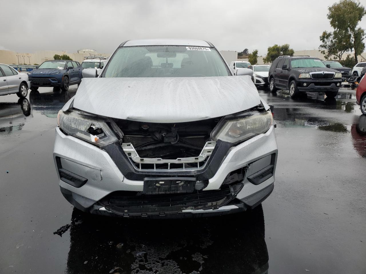 Nissan Rogue S Image 11