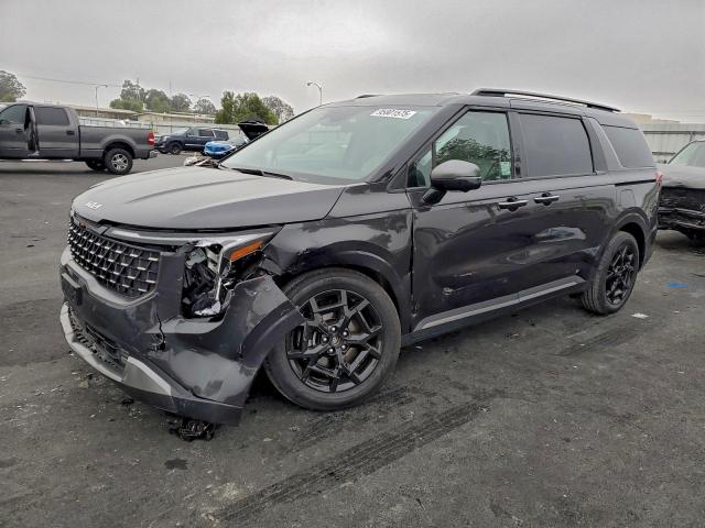  Salvage Kia Carnival