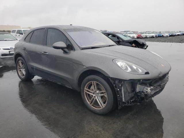 Porsche Macan S Image 14