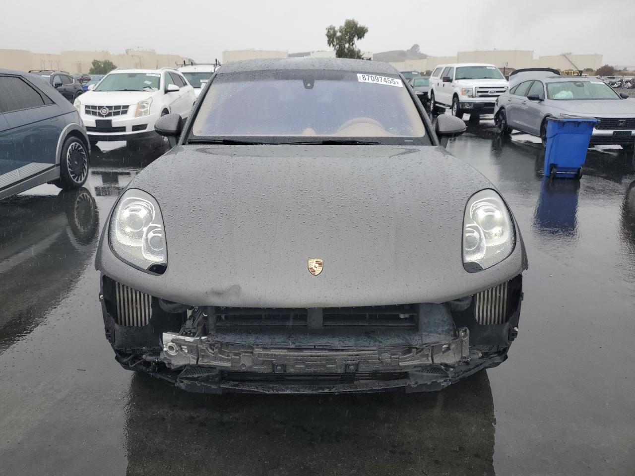 Porsche Macan S Image 2