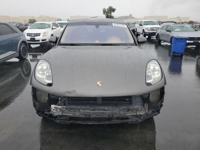 Porsche Macan S Image 2