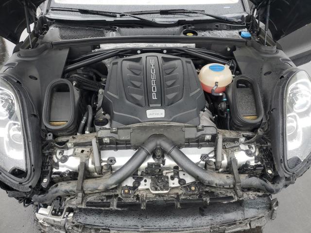 Porsche Macan S Image 10
