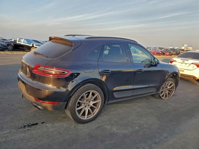 Porsche Macan S Image 2