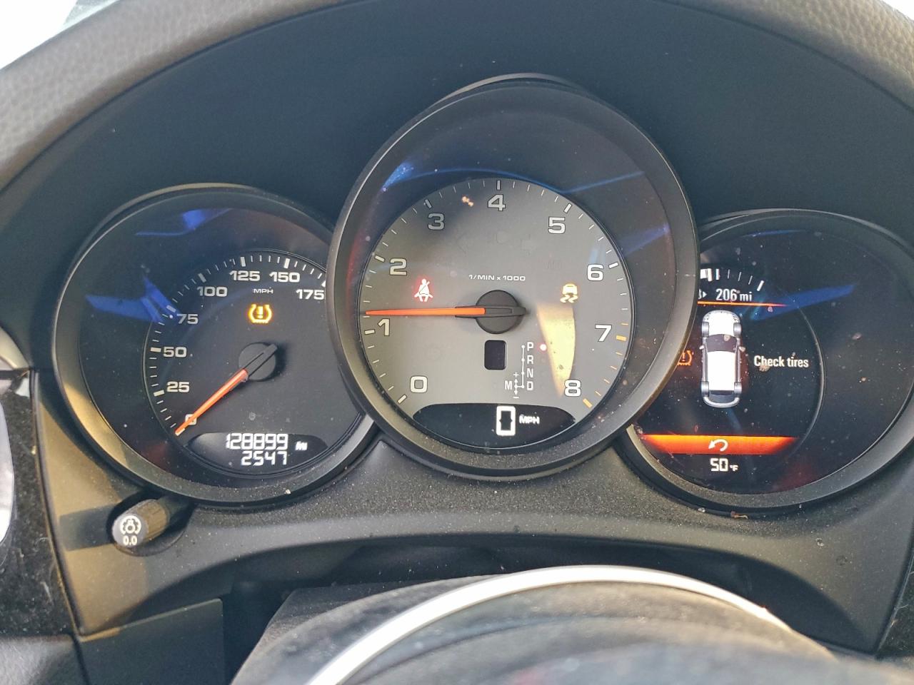 Porsche Macan S Image 8