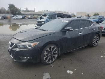  Salvage Nissan Maxima
