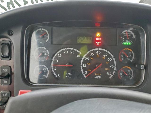 Freightliner M2 106 Medium Duty Image 8