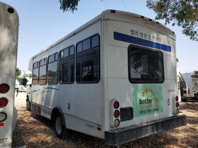 Ford Econoline E450 Super Duty Cutaway Van Image 10