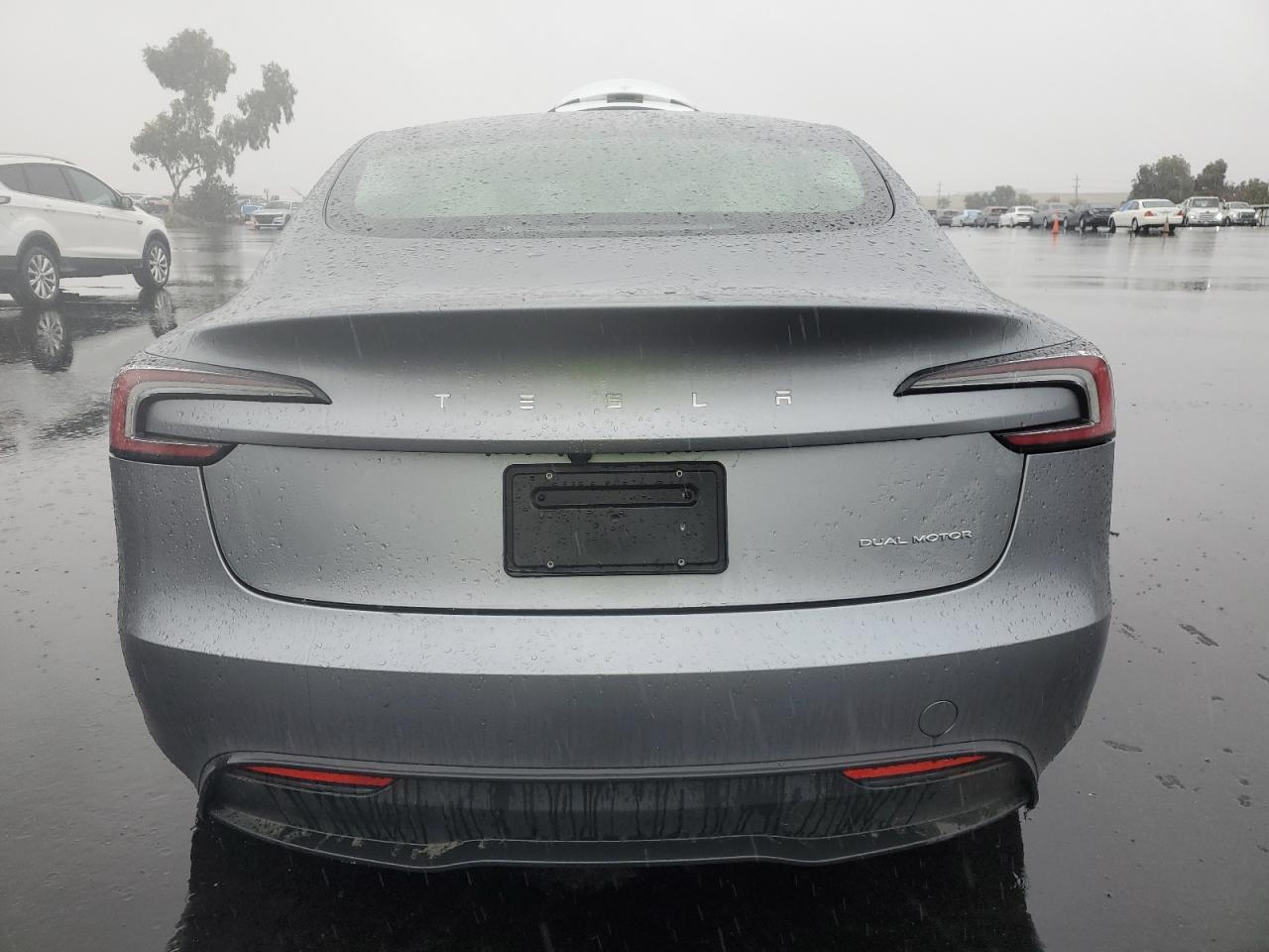 Tesla Model 3 Image 13