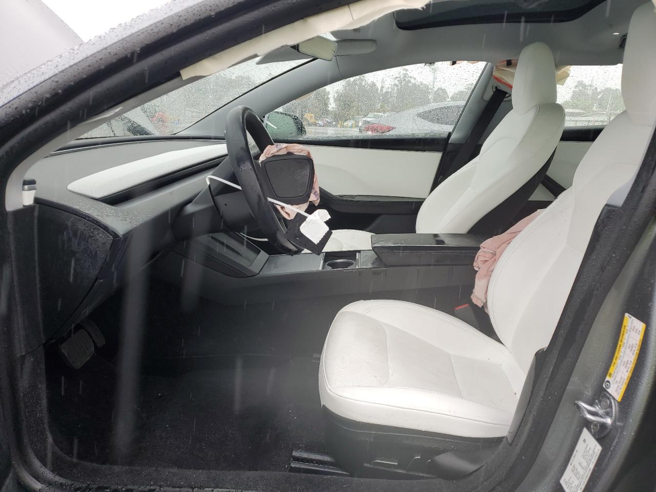 Tesla Model 3 Image 11