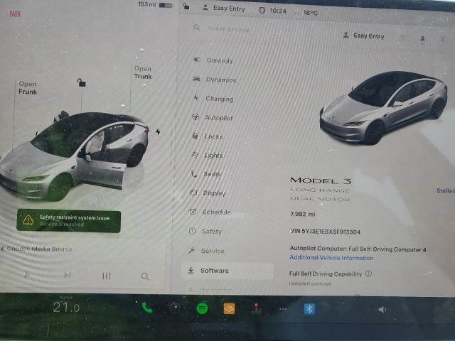 Tesla Model 3 Image 8
