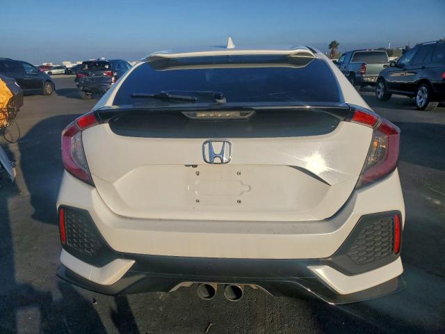 Honda Civic Sport Image 12
