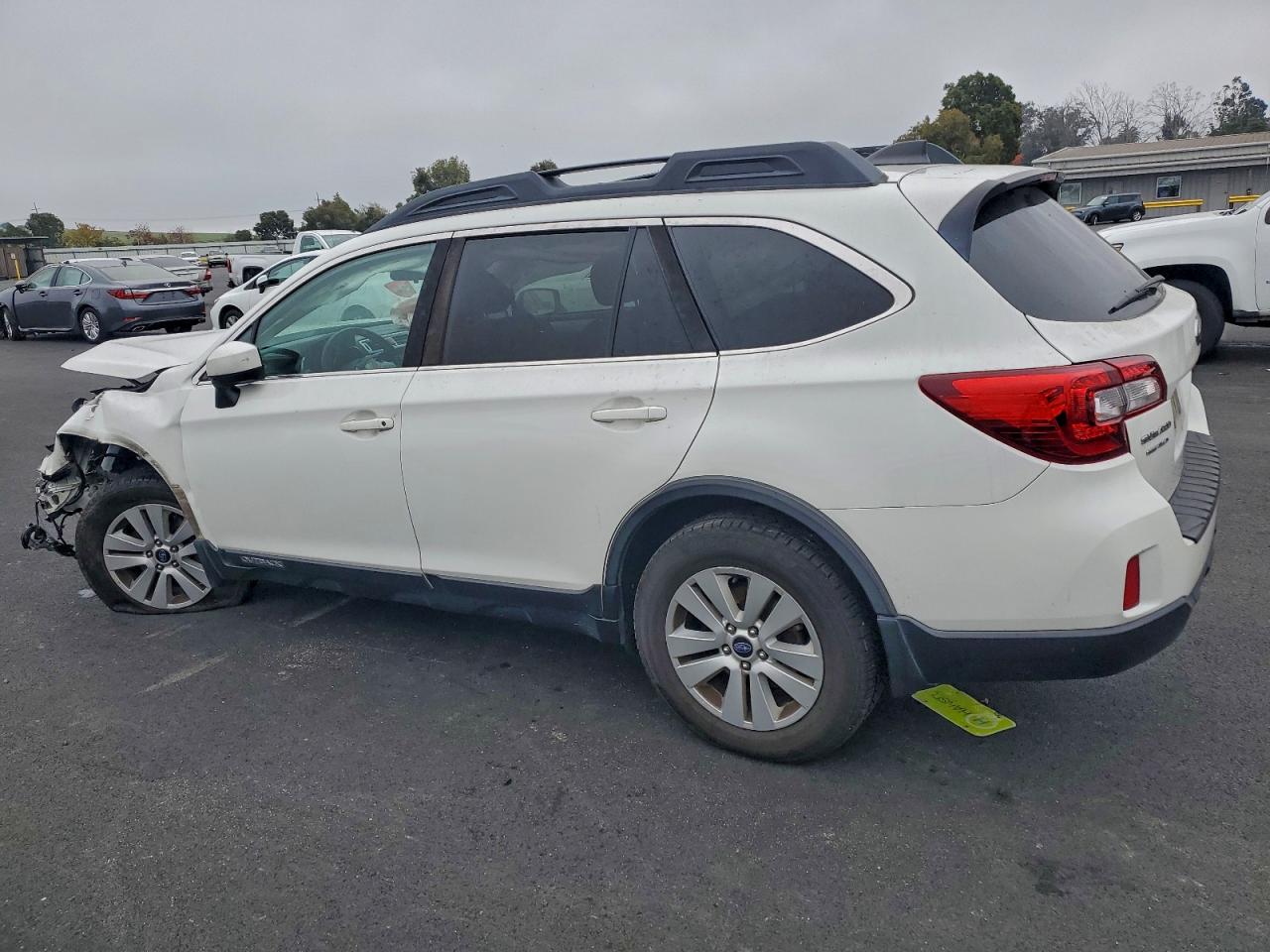 Subaru Outback 2.5i Premium Image 6