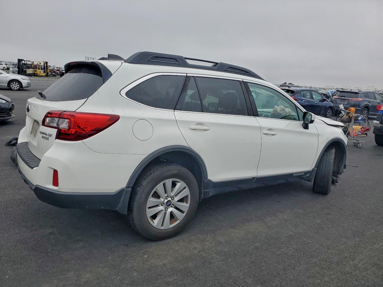 Subaru Outback 2.5i Premium Image 5