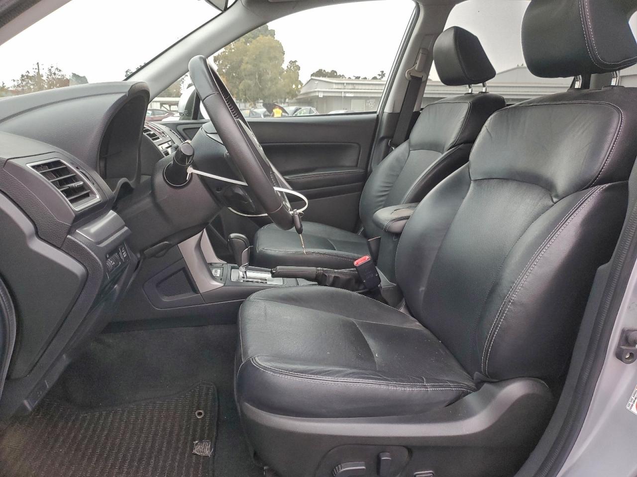 Subaru Forester 2.5i Limited Image 2