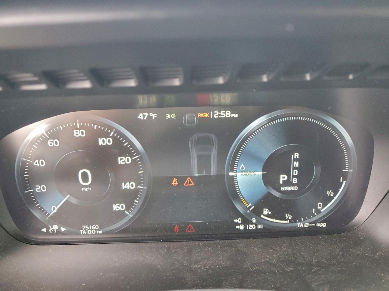 Volvo XC90 T8 Image 3