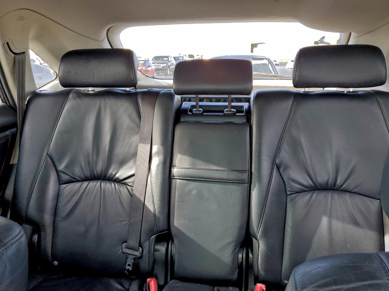 Lexus RX 330 Image 10