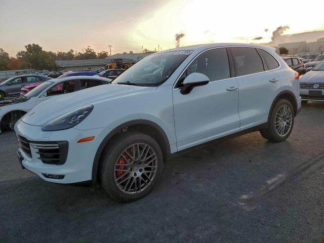  Salvage Porsche Cayenne