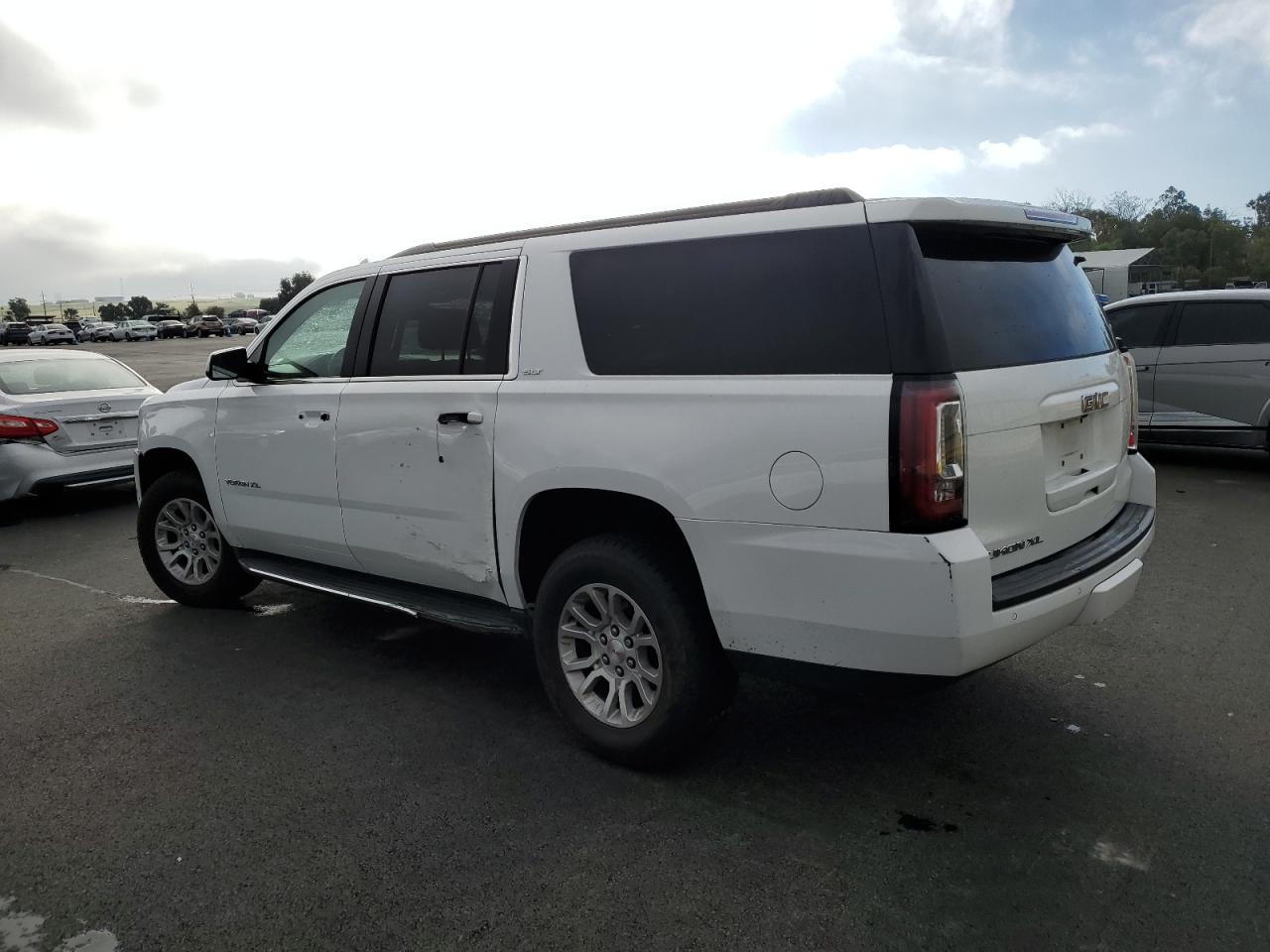 GMC Yukon K1500 Slt Image 8