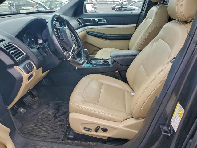 Ford Explorer Xlt Image 11