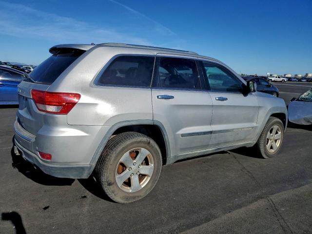 Jeep Grand Cherokee Limited Image 11