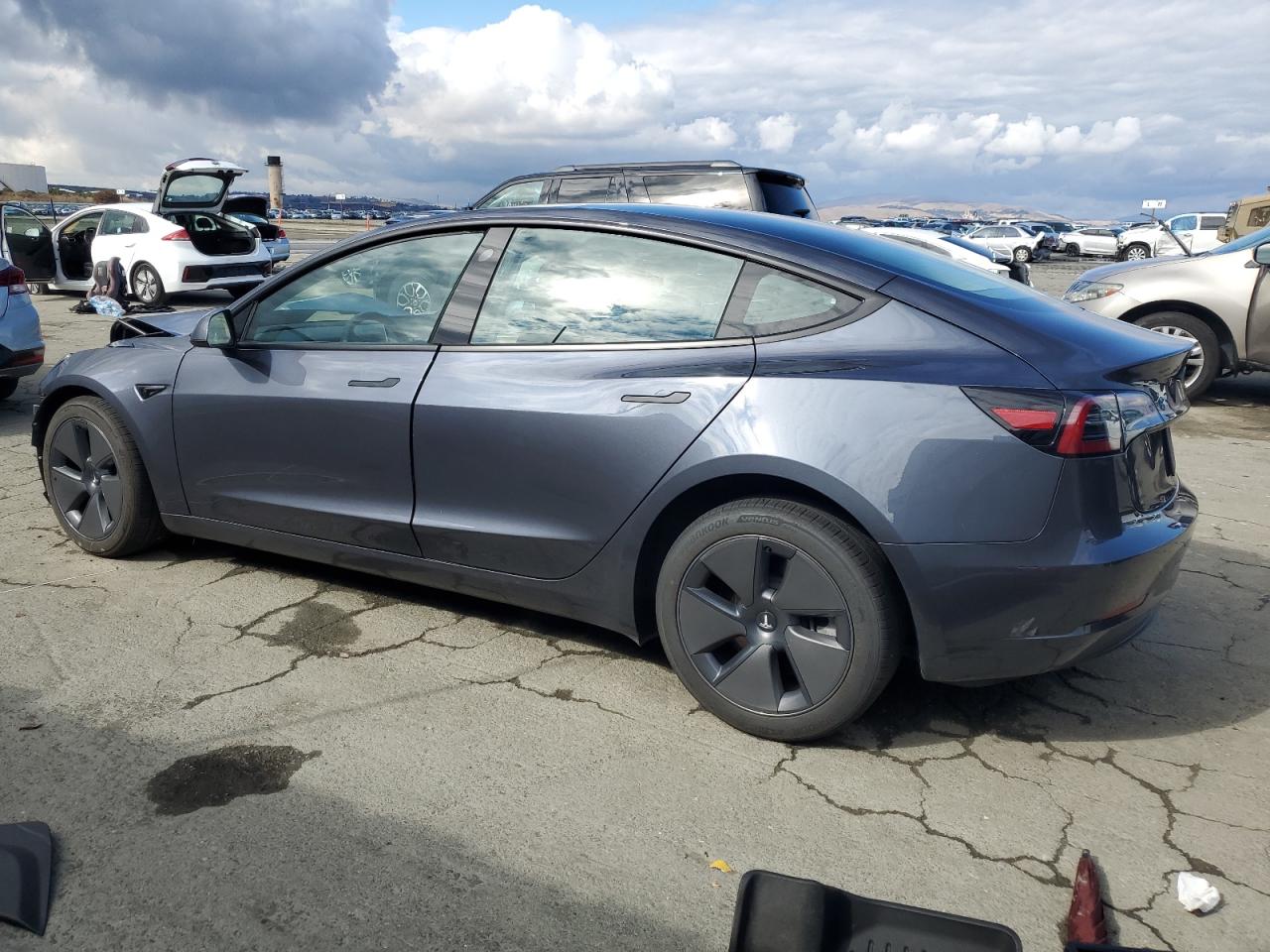 Tesla Model 3 Image 6