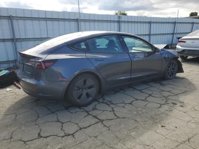 Tesla Model 3 Image 5