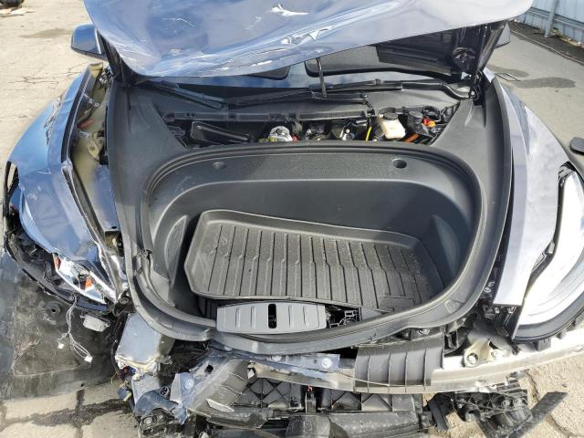 Tesla Model 3 Image 11