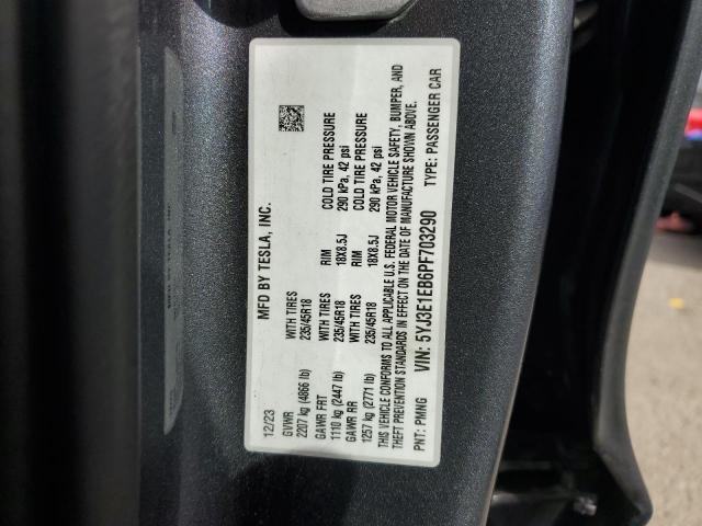 Tesla Model 3 Image 12