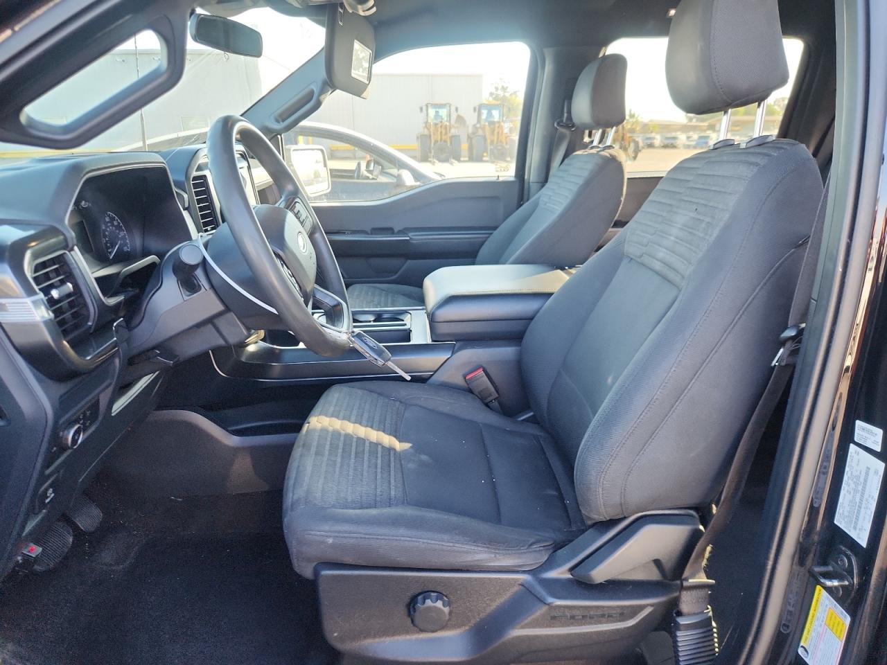 Ford F-150 Supercrew Image 6