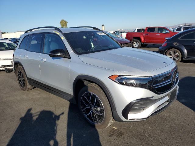 Mercedes-Benz EQB 300 4matic Image 12