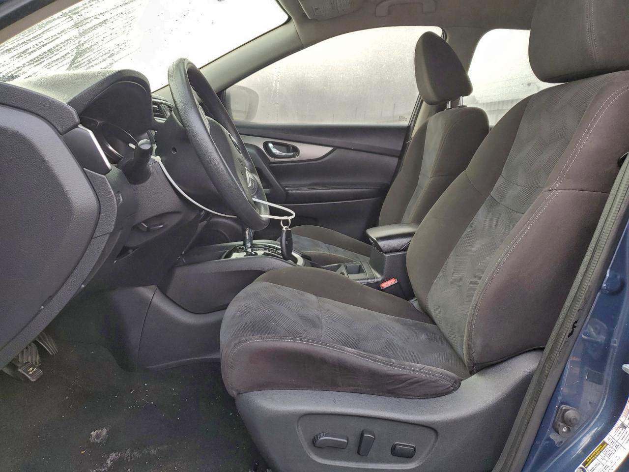 Nissan Rogue S Image 12