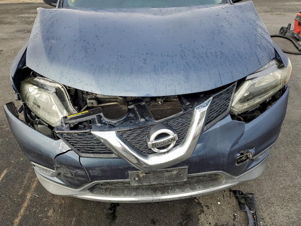 Nissan Rogue S Image 11