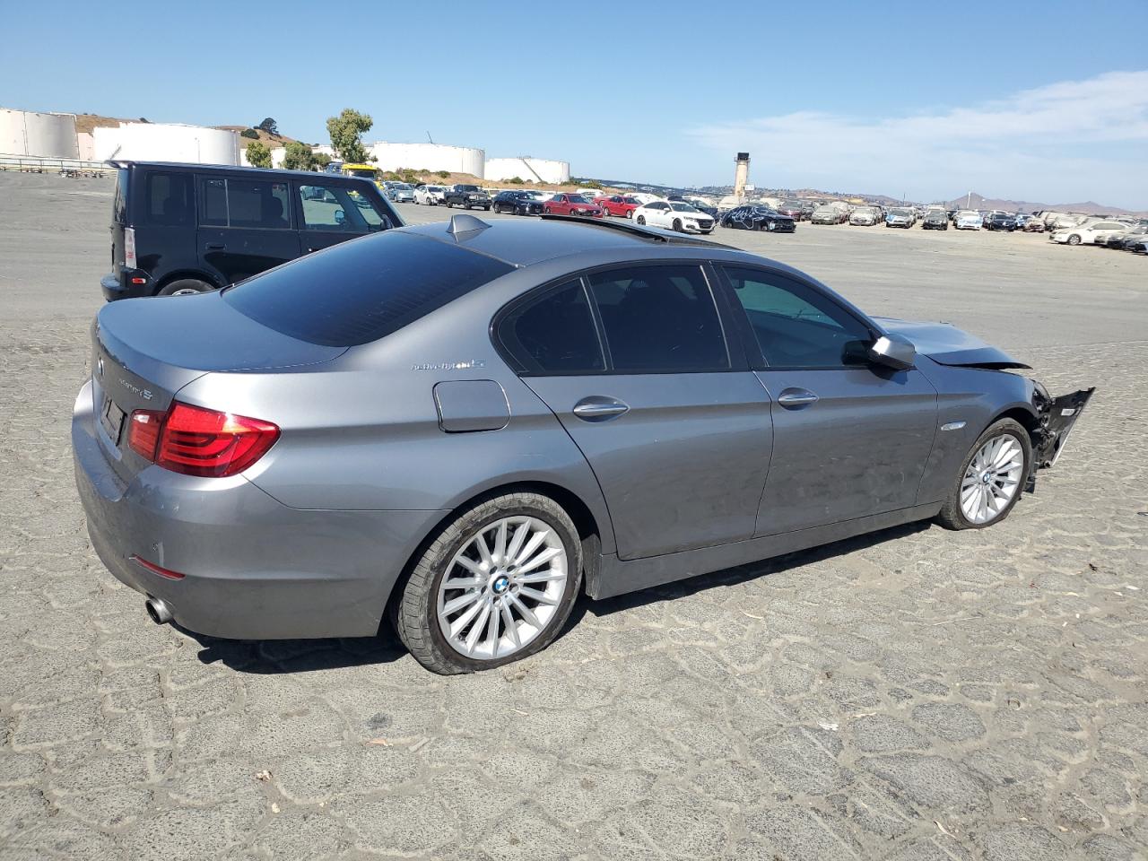 BMW 5 Series I Hybrid Image 3