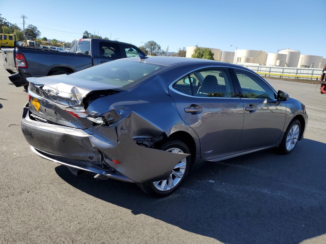 Lexus Es 300h Image 9