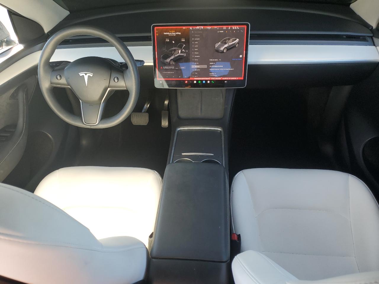 Tesla Model Y Image 8