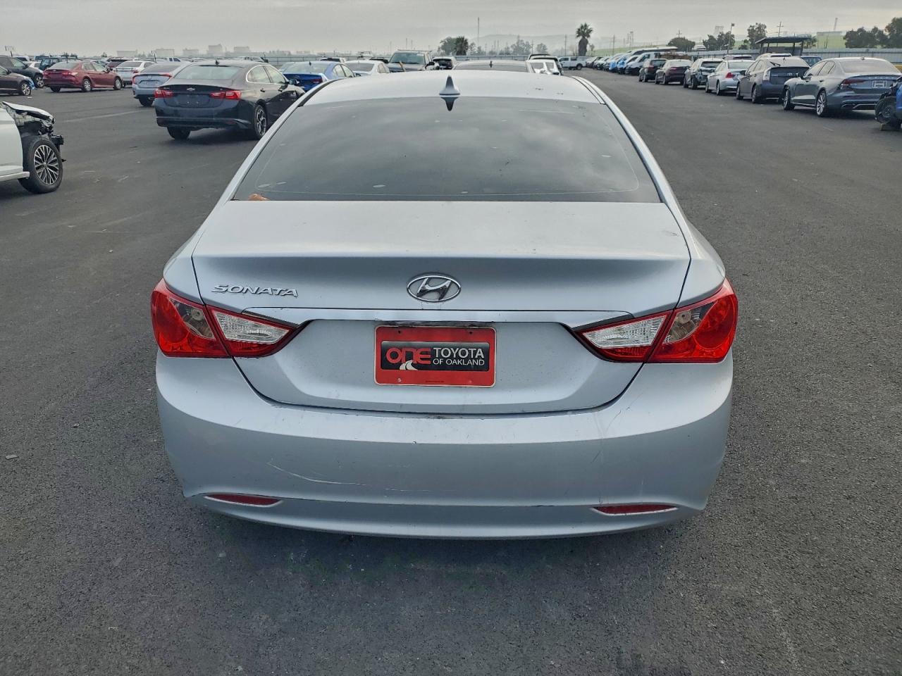 Hyundai SONATA Gls Image 6