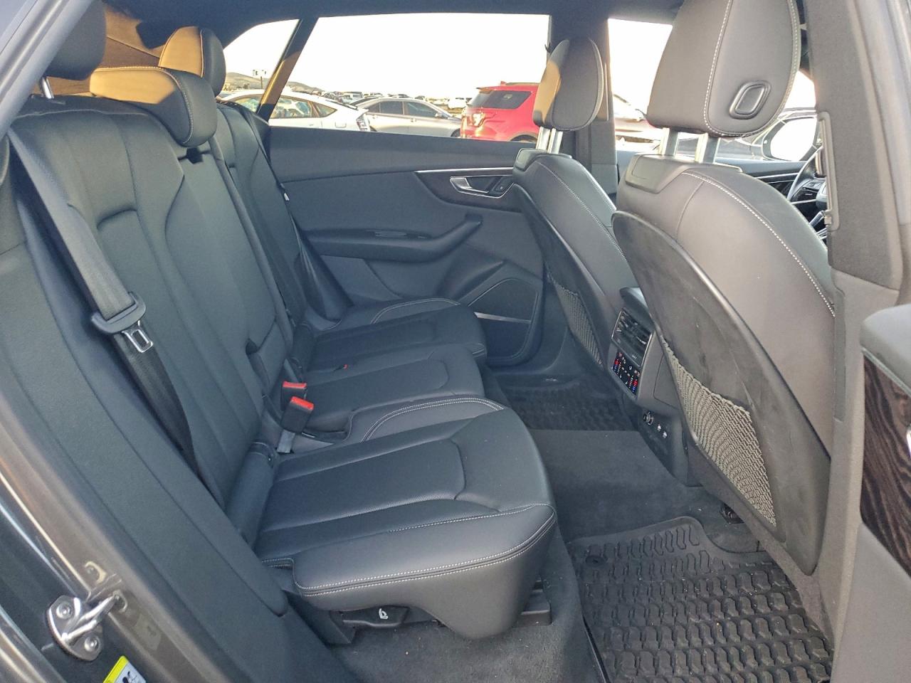 Audi Q8 Premium Plus Image 10