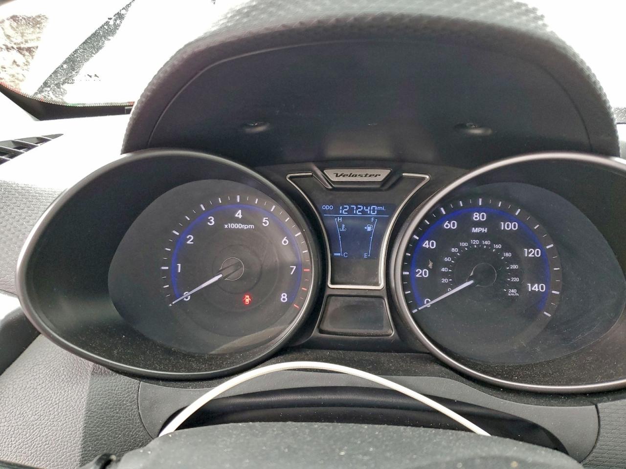 Hyundai VELOSTER Turbo Image 6